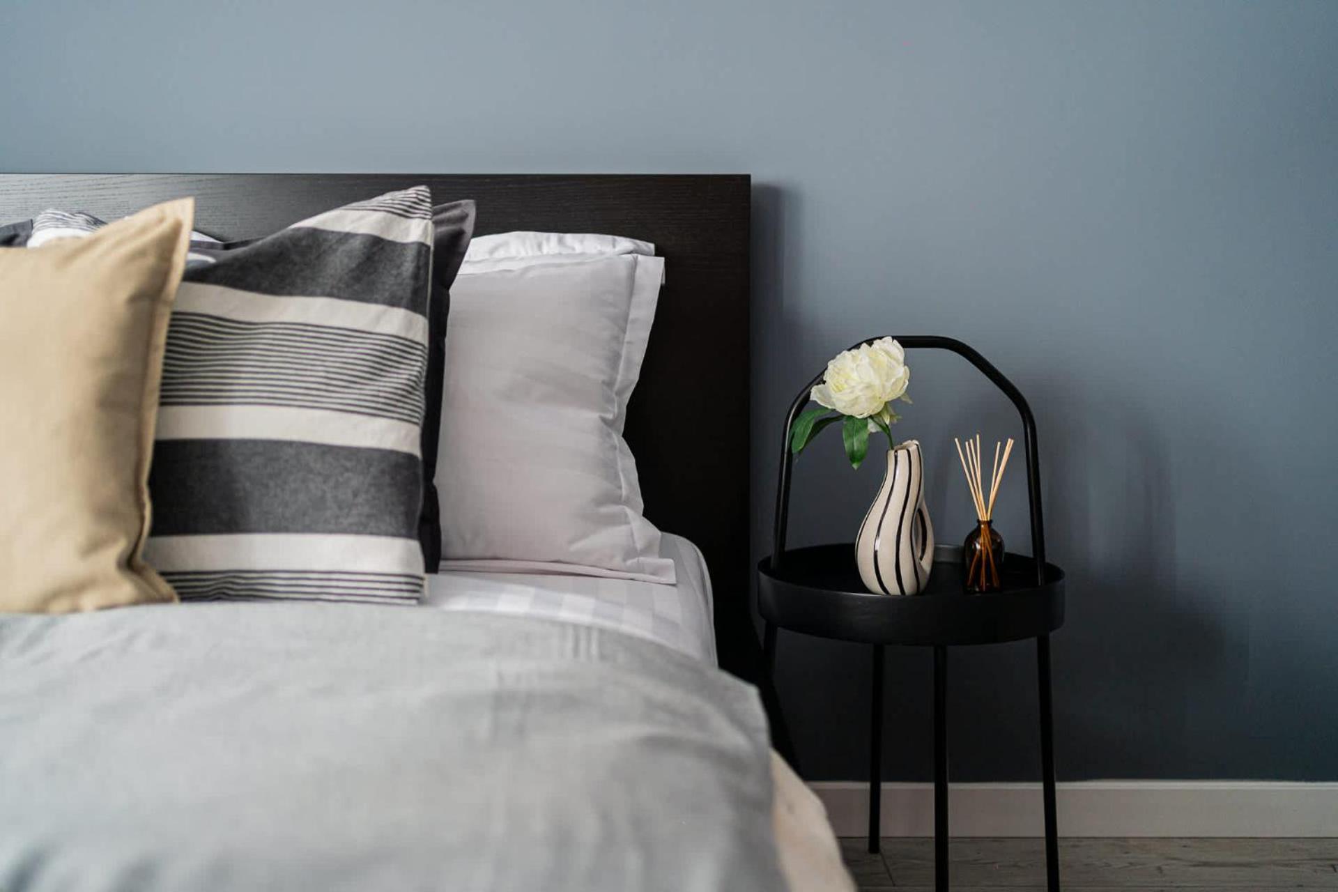 Chic Black & White 2Br Retreat On Dambovitei Bucharest Luaran gambar