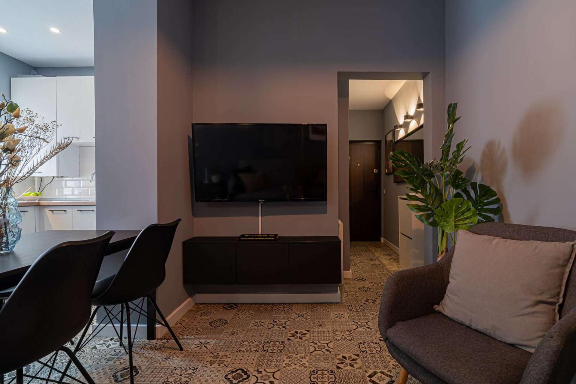 Chic Black & White 2Br Retreat On Dambovitei Bucharest Luaran gambar