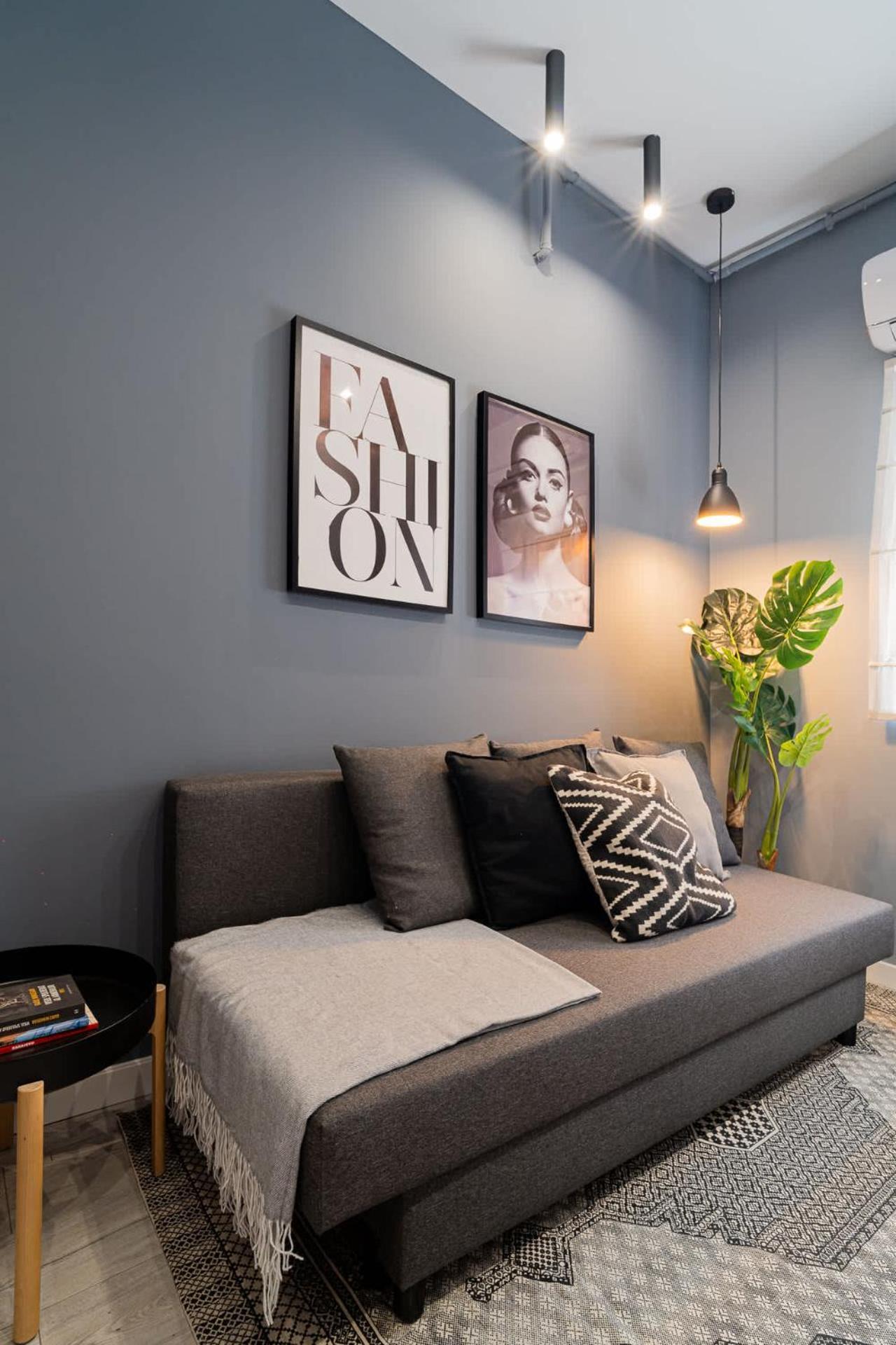 Chic Black & White 2Br Retreat On Dambovitei Bucharest Luaran gambar